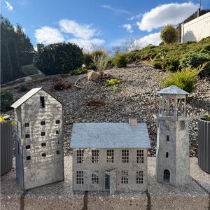 Concordville zinc collection of 3